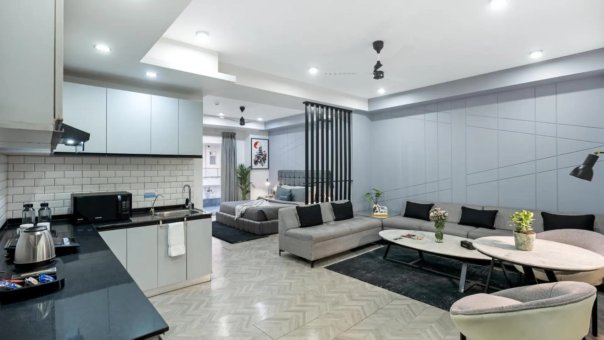 Bedchambers Luxurious Serviced Apartment In غورغاون